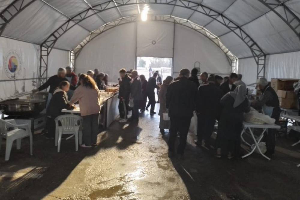 TOBB'dan Depremzedelere İftar İkramı