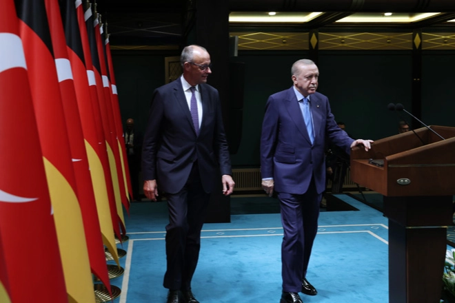 Cumhurbaşkanı Erdoğan, Merz ile İran&rsquo;daki gelişmeleri g&ouml;r&uuml;şt&uuml;