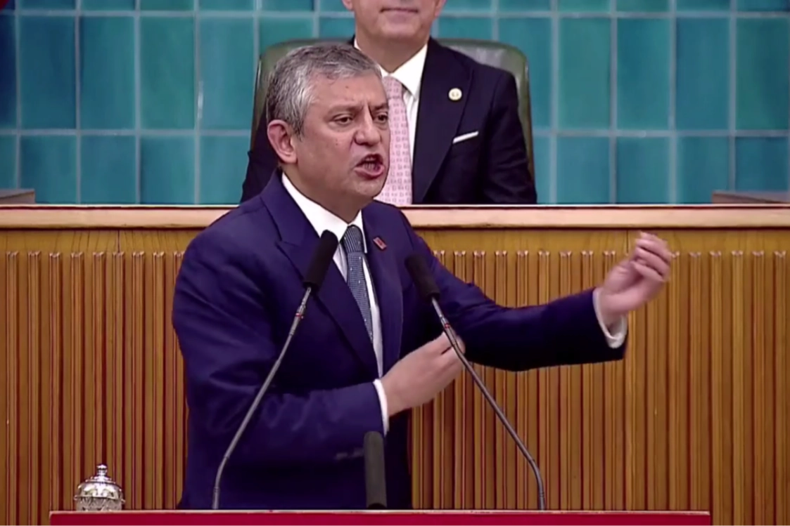 Mutlak butlan sonrası CHP'de ilk grup toplantısı... 'Hain Kemal' sloganları y&uuml;kseldi!