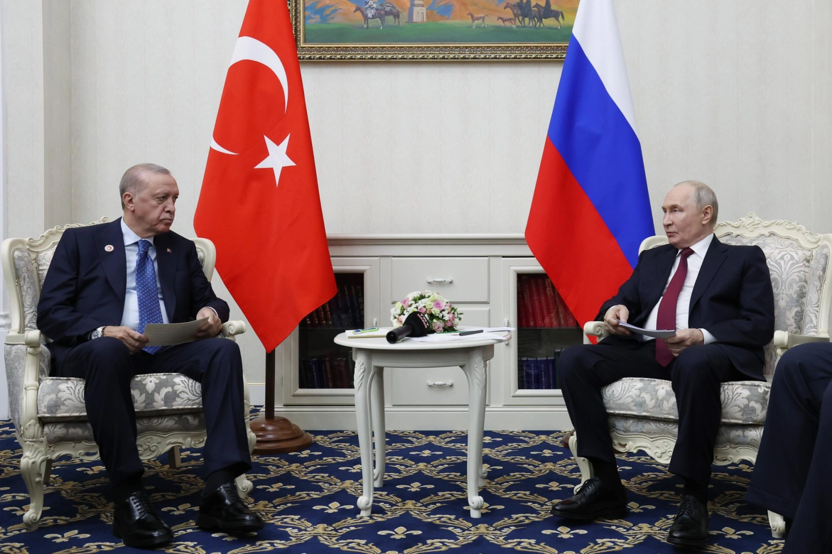 Erdoğan ve Putin Bişkek&rsquo;te bir araya geldi
