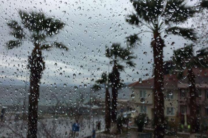 Meteoroloji uyardı... Bu b&ouml;lgelerde yaşayanlar dikkat!