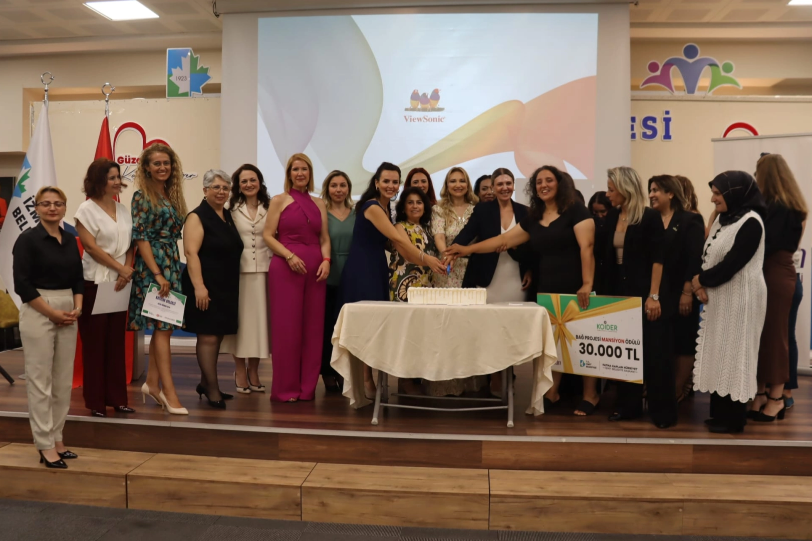 Bağ Projesi&rsquo;nde kadın girişimciler &ouml;d&uuml;llerine kavuştu