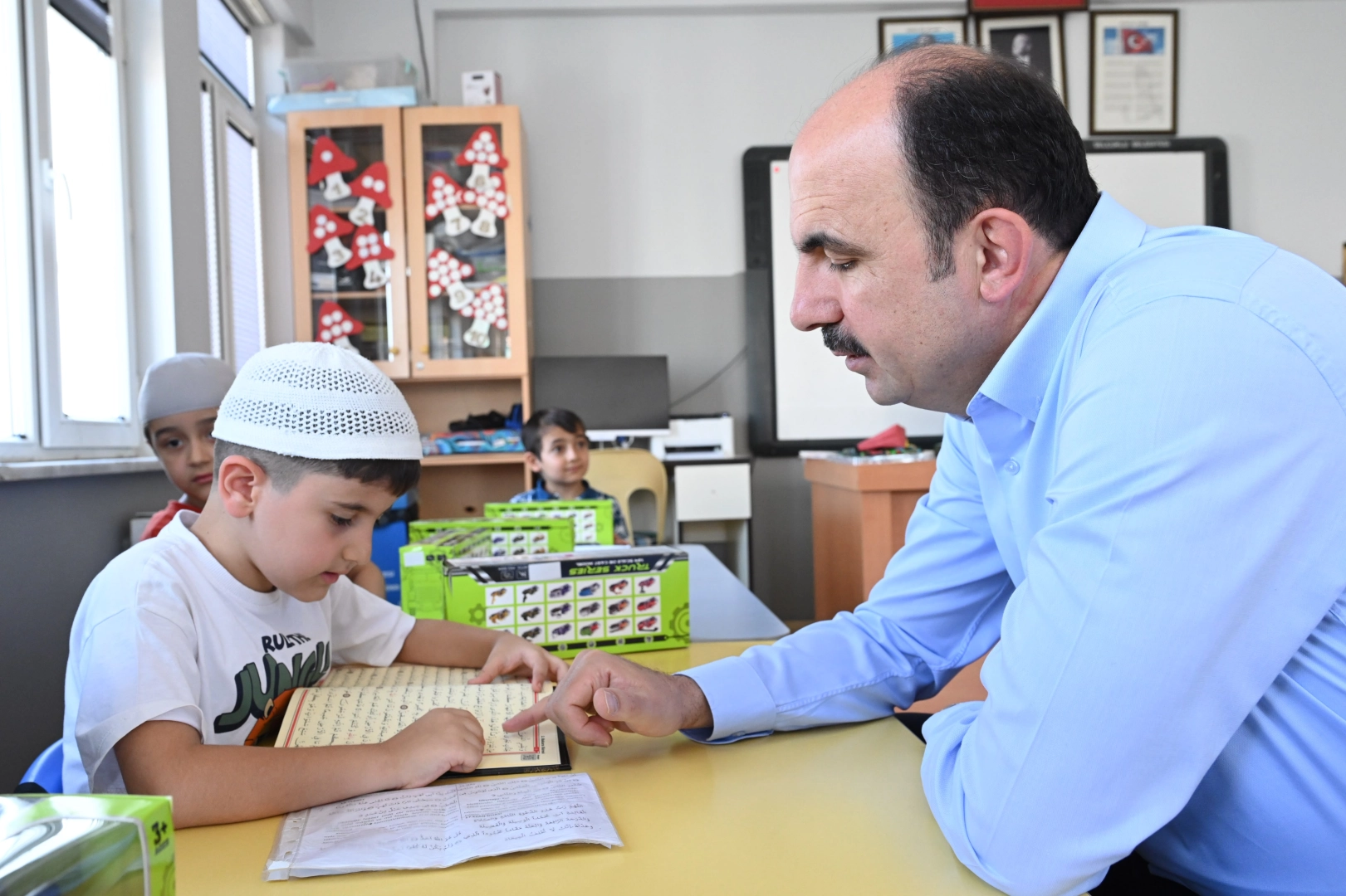 Başkan Altay, Halit Eroğlu Kur&rsquo;an Kursu&rsquo;nda &ouml;ğrencilerle buluştu