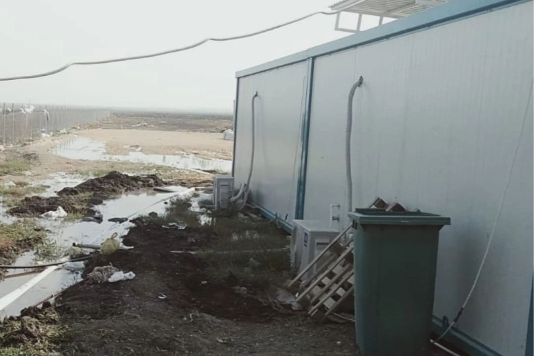 AHESEN: 3 yıl ge&ccedil;ti, sağlık hizmeti halen konteynerde