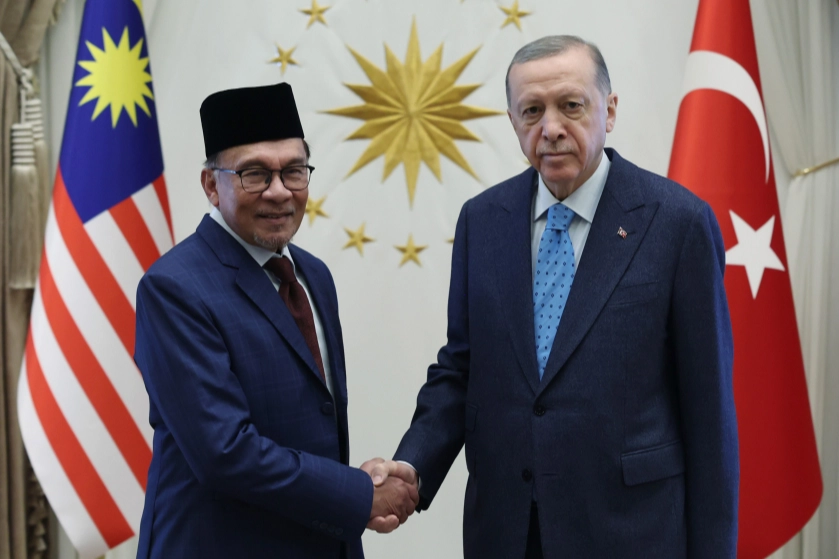 Cumhurbaşkanı Erdoğan, Enver İbrahim'le g&ouml;r&uuml;şt&uuml;