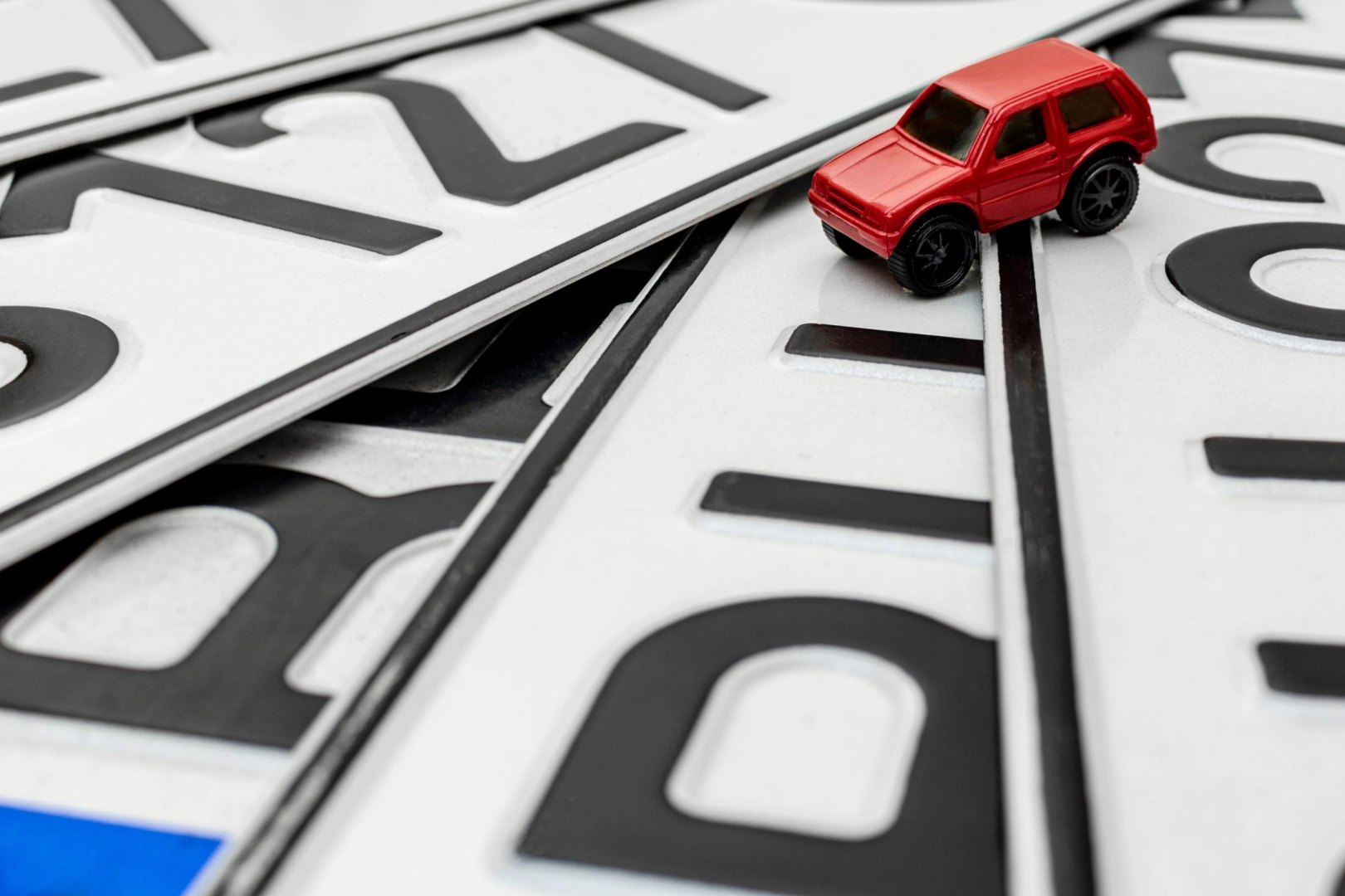 Emniyet&rsquo;ten APP plaka uyarısı: Cezası 140 bin TL