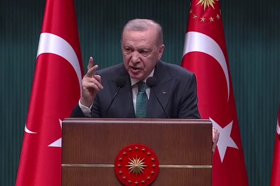 Erdoğan: Tek g&uuml;ndemimiz &uuml;lkemizi ateşten uzak tutmak