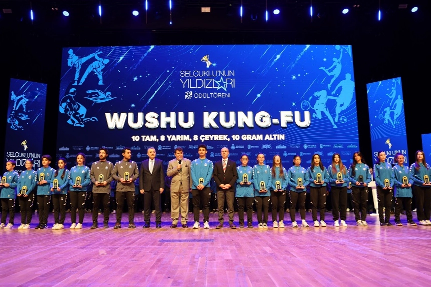 Konya Sel&ccedil;uklu'nun gururlandıran yıldızları &ouml;d&uuml;llendirildi