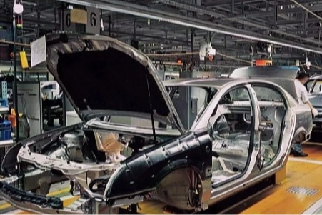 Otomotiv sekt&ouml;r&uuml;nde 'yerli malı' ayarı... Ge&ccedil;iş s&uuml;resi 1 Temmuz'a ertelendi