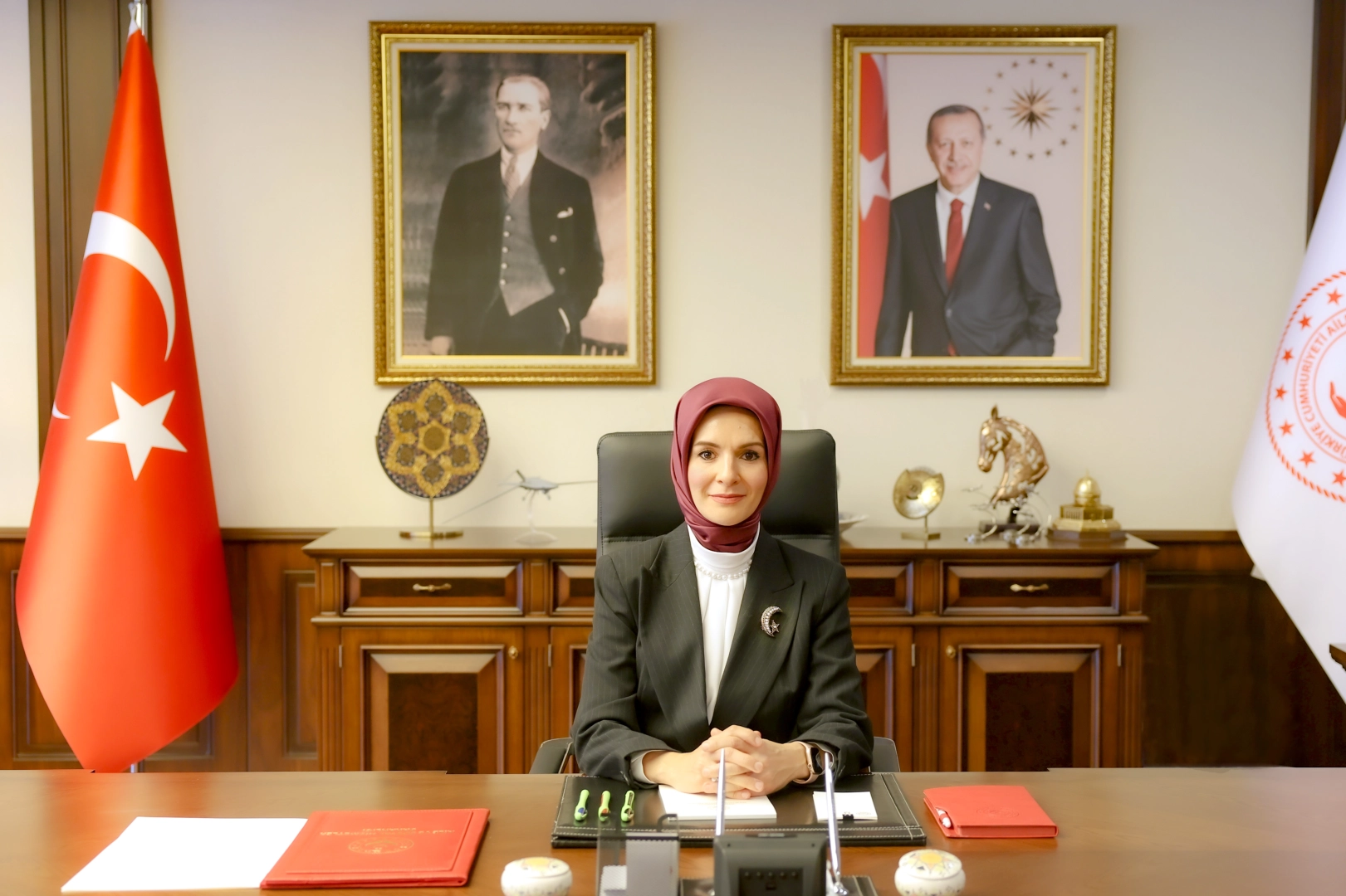 Bakan G&ouml;ktaş'tan Başkan Akg&uuml;n'e tam destek: Ahlaksızlık!