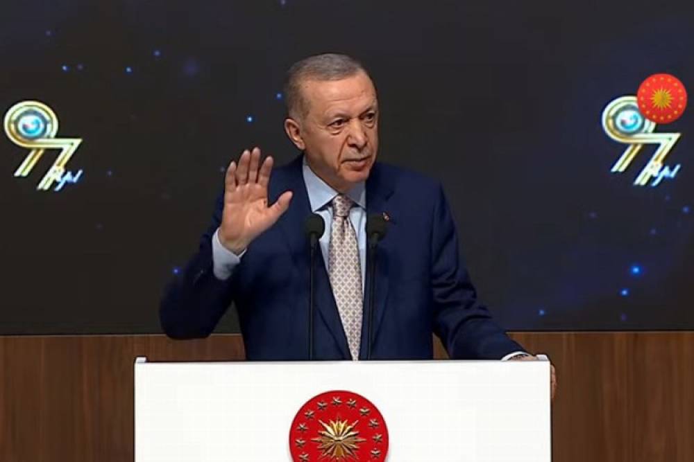 Erdoğan: MİT sivilleştikçe etkinliği güçlendi