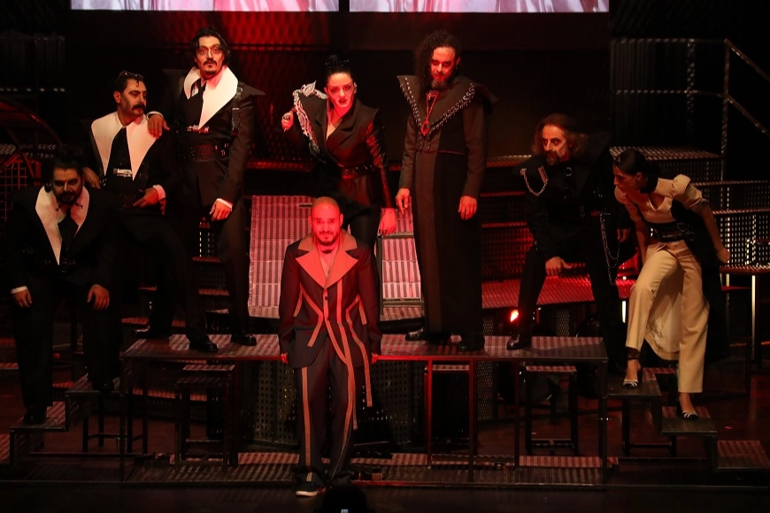 Konya Şehir'e 'yılın oyunu' &ouml;d&uuml;l&uuml;