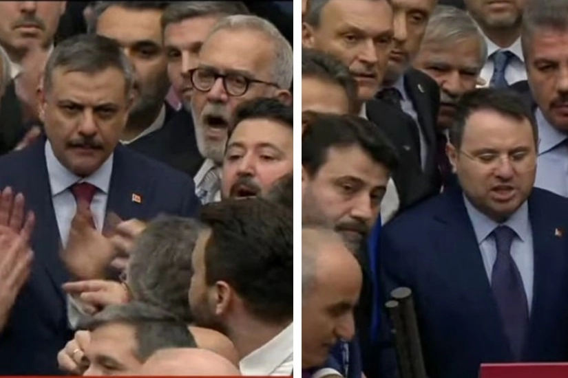 TBMM'de yemin &ouml;ncesi gerginlik! Bakanlar vekiller arasında yemin etti