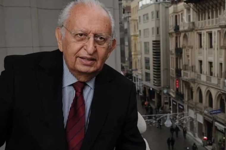 H&uuml;samettin Cindoruk hayatını kaybetti