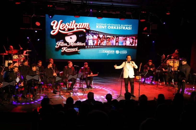 Kent Orkestrası'ndan nostalji dolu Yeşil&ccedil;am konseri