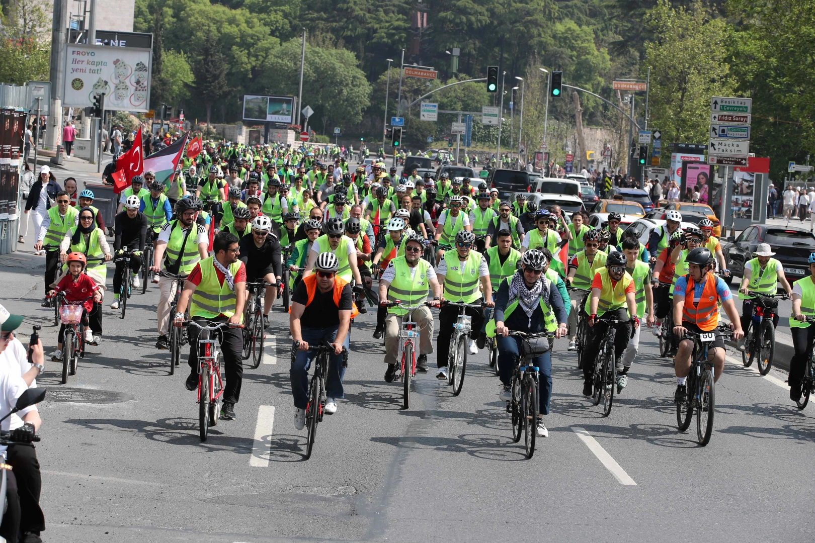 Gazze i&ccedil;in pedal &ccedil;evirdiler