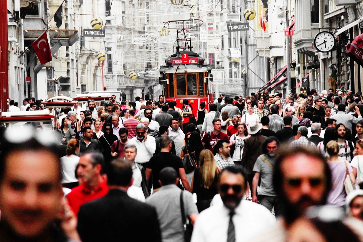 T&uuml;rkiye&rsquo;de erkekler 75, kadınlar 80 yıl yaşıyor