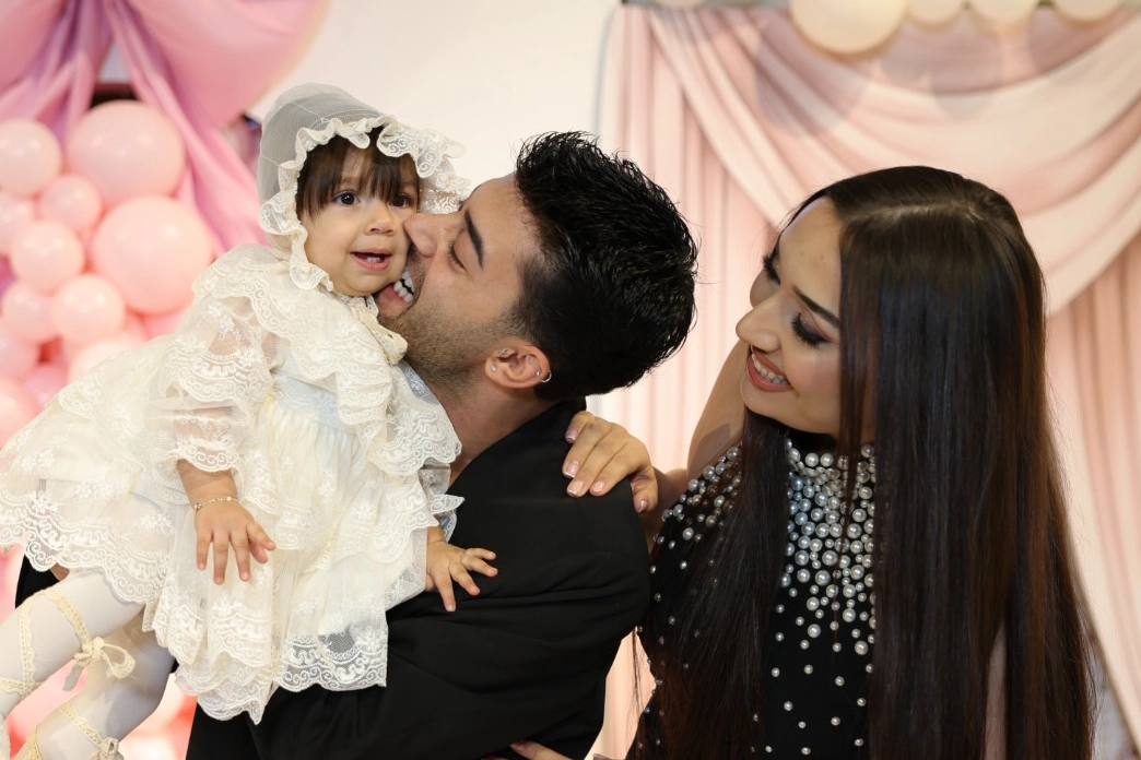 Kurtuluş Kuş, kızının 1. yaşında en &ouml;zel anı yaşadı