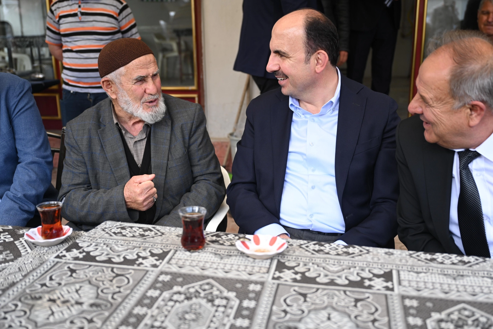 Başkan Altay Saray&ouml;n&uuml;&rsquo;nde vatandaşlarla buluştu