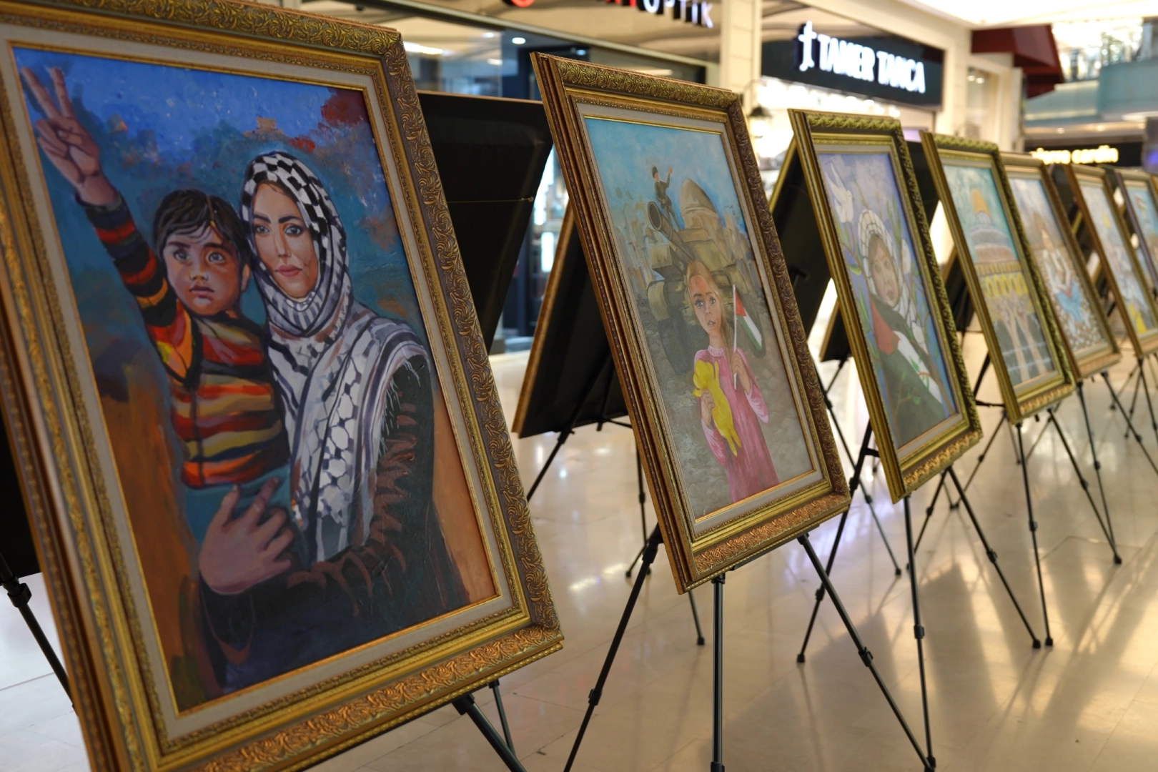 Konya'da Gazzeli &ccedil;ocuklardan 'Sessiz Fır&ccedil;alar'