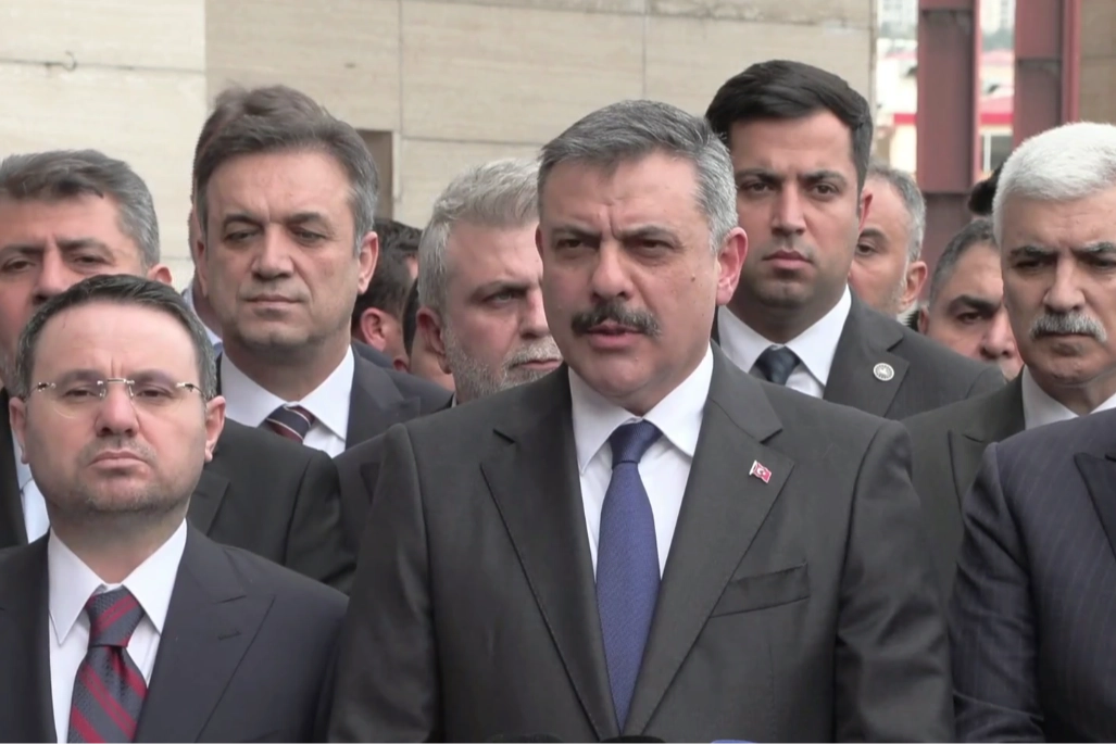 Bakan &Ccedil;ift&ccedil;i: 9 can kaybı! Kahramanmaraş'ta eğitime 2 g&uuml;n ara!