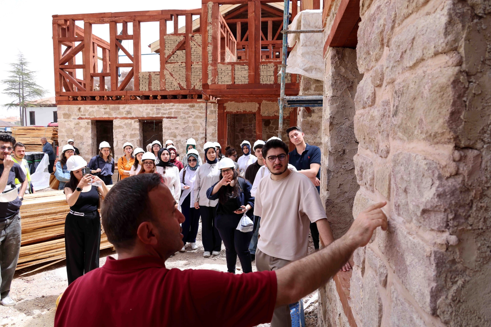 Konya'da mimarlık &ouml;ğrencilerinden Arasta incelemesi