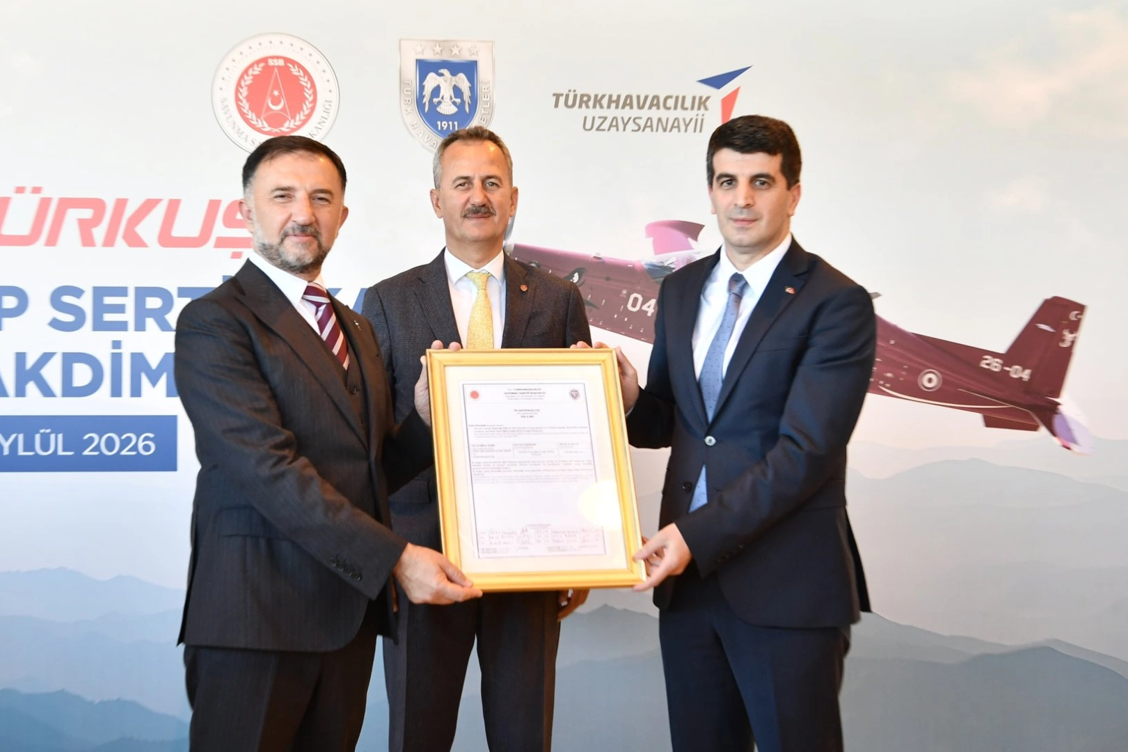 T&uuml;rk havacılığında tarihi adım... H&Uuml;RKUŞ-II&rsquo;ye Askeri Tip Sertifikası
