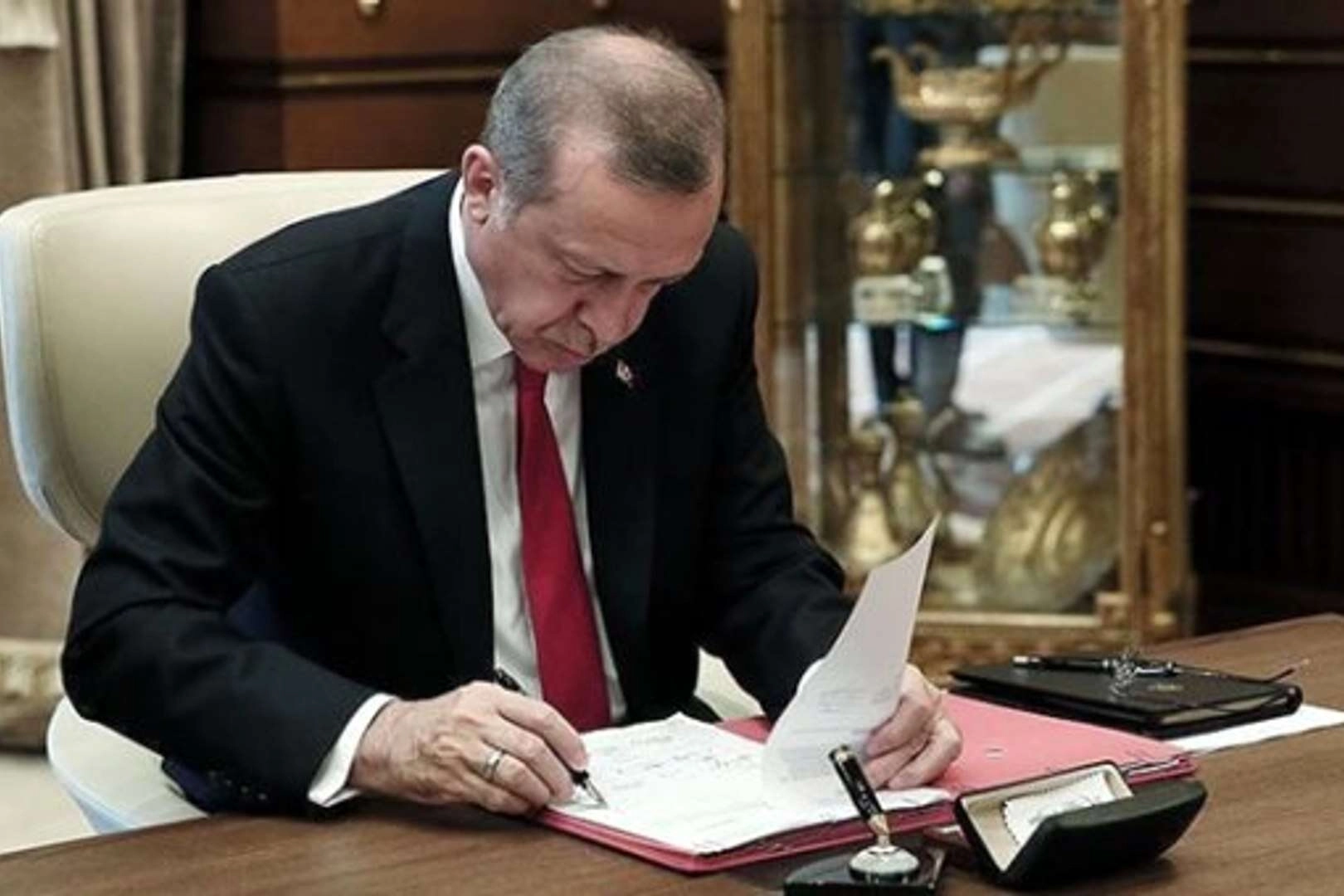 G&ouml;revden alma ve atamalar 'Resmi'leşti