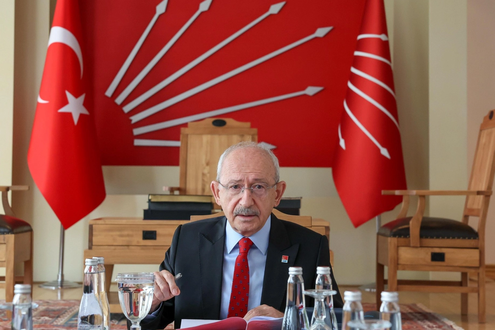 Kılı&ccedil;daroğlu&rsquo;ndan borsa manip&uuml;lasyonuna ilişkin sert &ccedil;ıkış: "Şimşek&rsquo;i engelleyen g&uuml;&ccedil; kim?&rdquo;