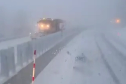 S&uuml;r&uuml;c&uuml;ler dikkat! D-100 Bolu Dağı Ge&ccedil;idi'nde kar ve buzlanma