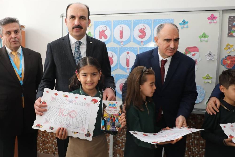 Konya'da Başkan Altay öğrencilerin heyecanına ortak oldu
