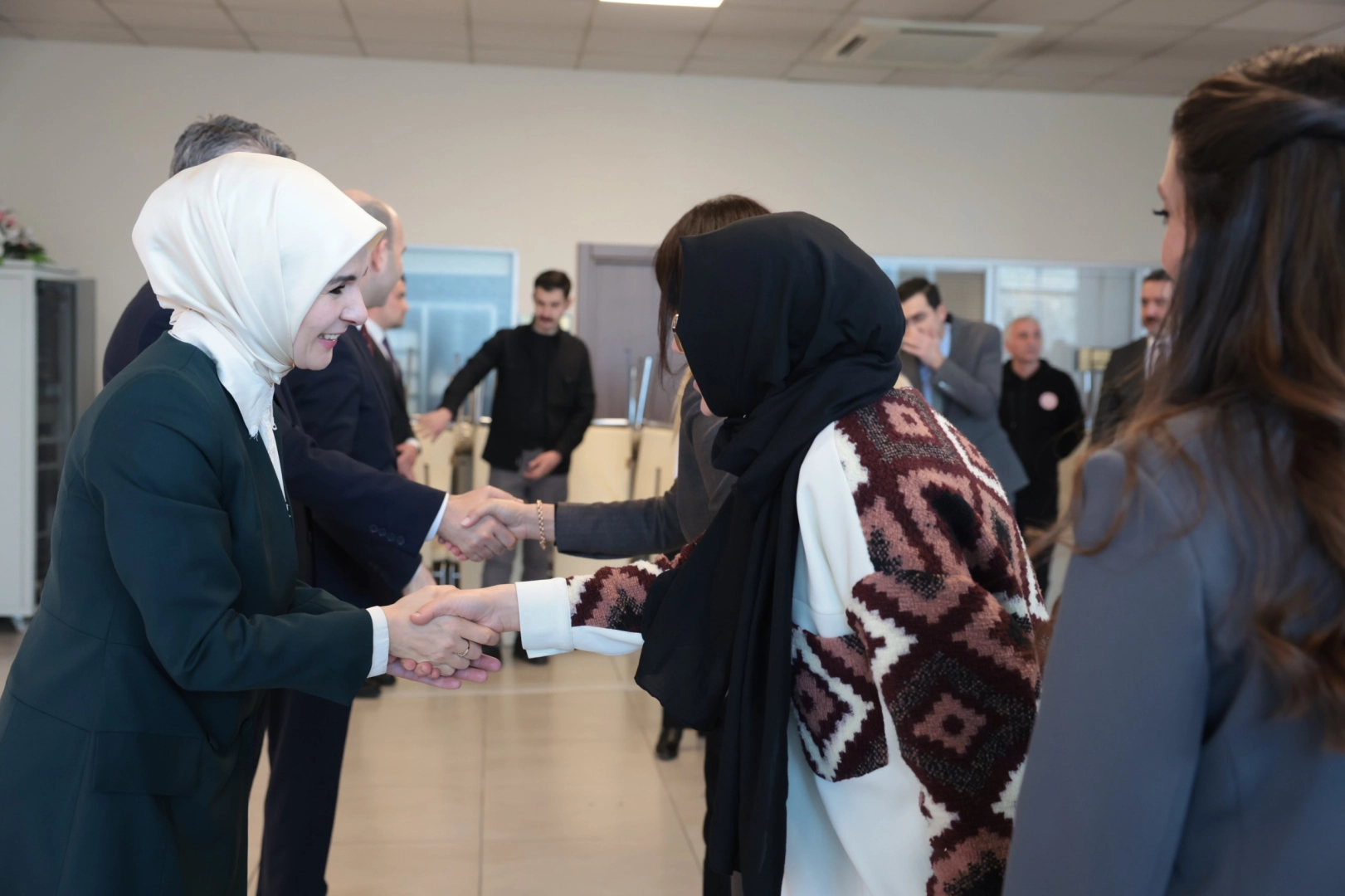 Bakan G&ouml;ktaş, personeli ile bayramlaştı