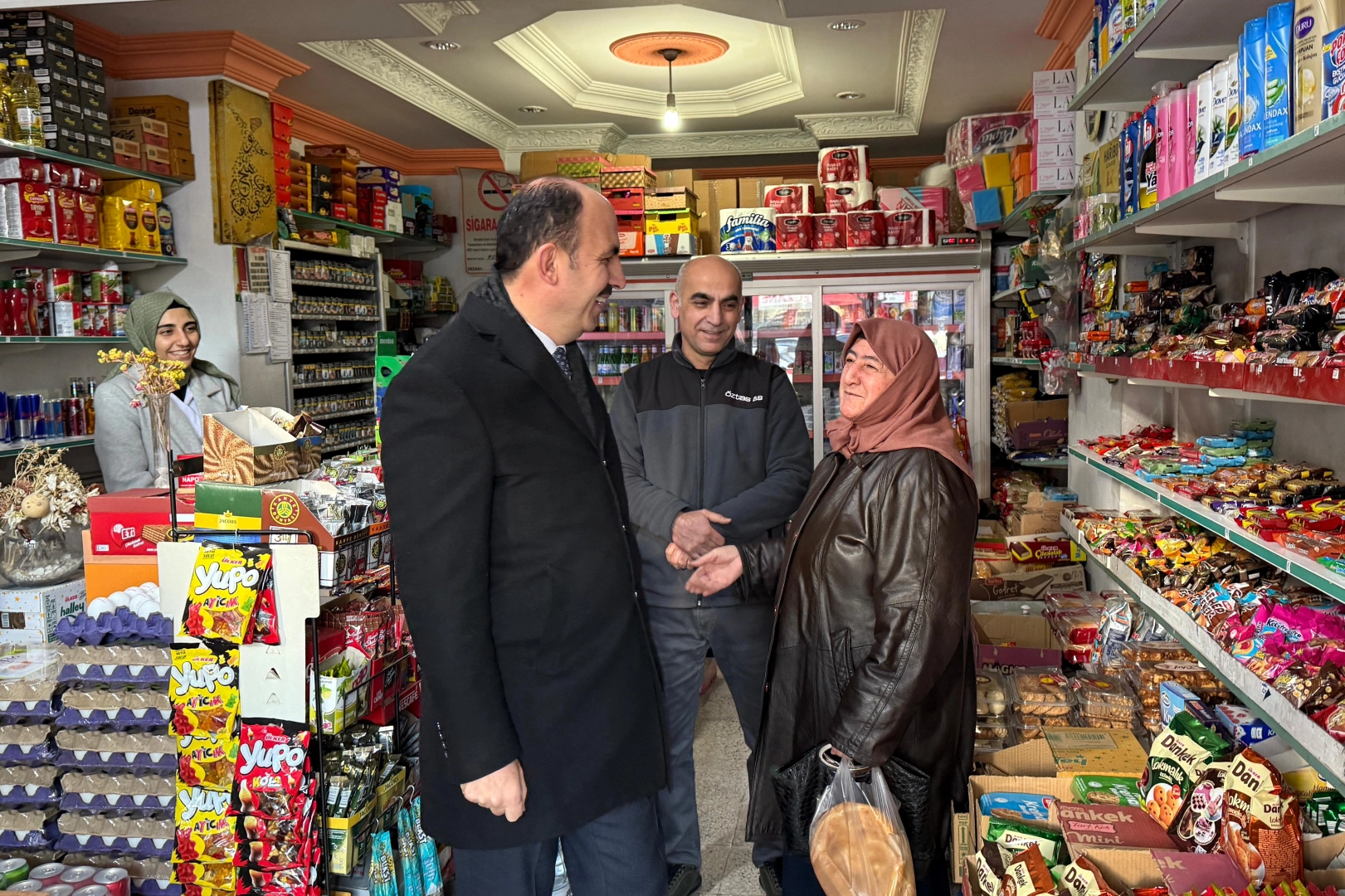 Konya'da Başkan Altay iftar &ouml;ncesi esnafla buluştu