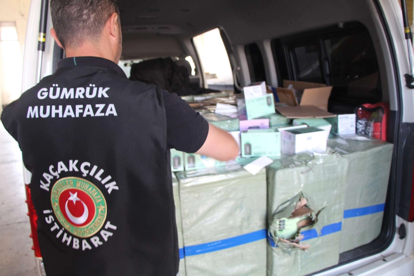 Kapıkule&rsquo;de dev ka&ccedil;ak&ccedil;ılık operasyonu