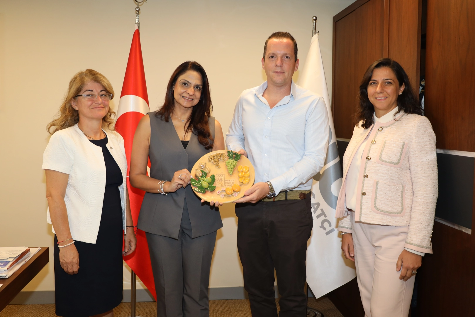 Hindistan&rsquo;dan T&uuml;rk kuru meyvesine b&uuml;y&uuml;k ilgi