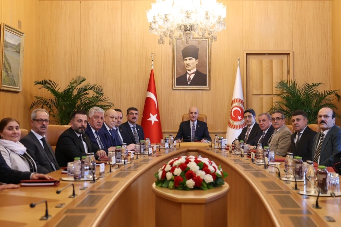 TBMM Başkanı Kurtulmuş&rsquo;tan Ezidi heyetine: Ter&ouml;rs&uuml;z T&uuml;rkiye başarıya ulaşacak