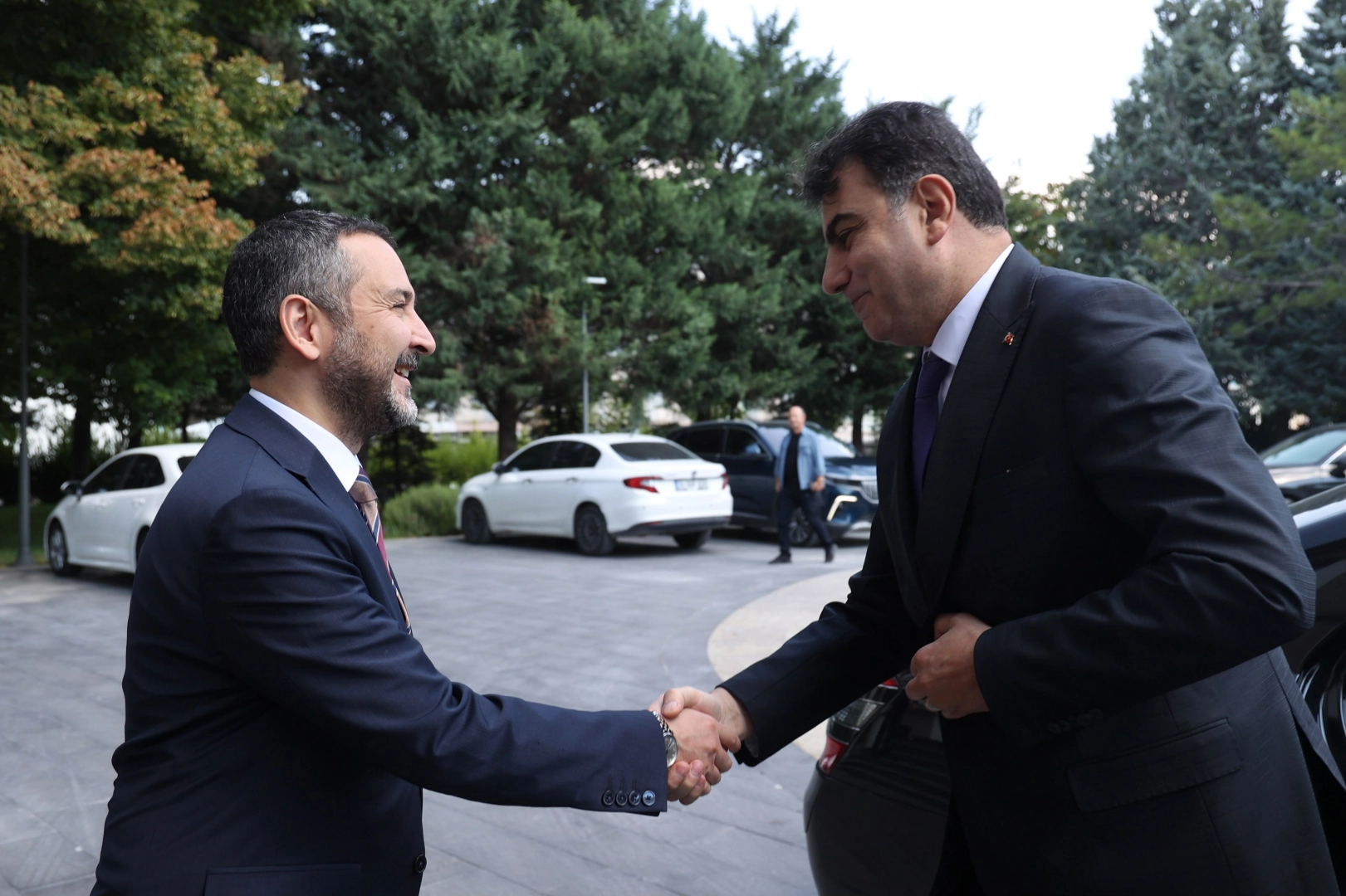 Bakan Yardımcısı Heybet'ten Konya B&uuml;y&uuml;kşehir&rsquo;e ziyaret