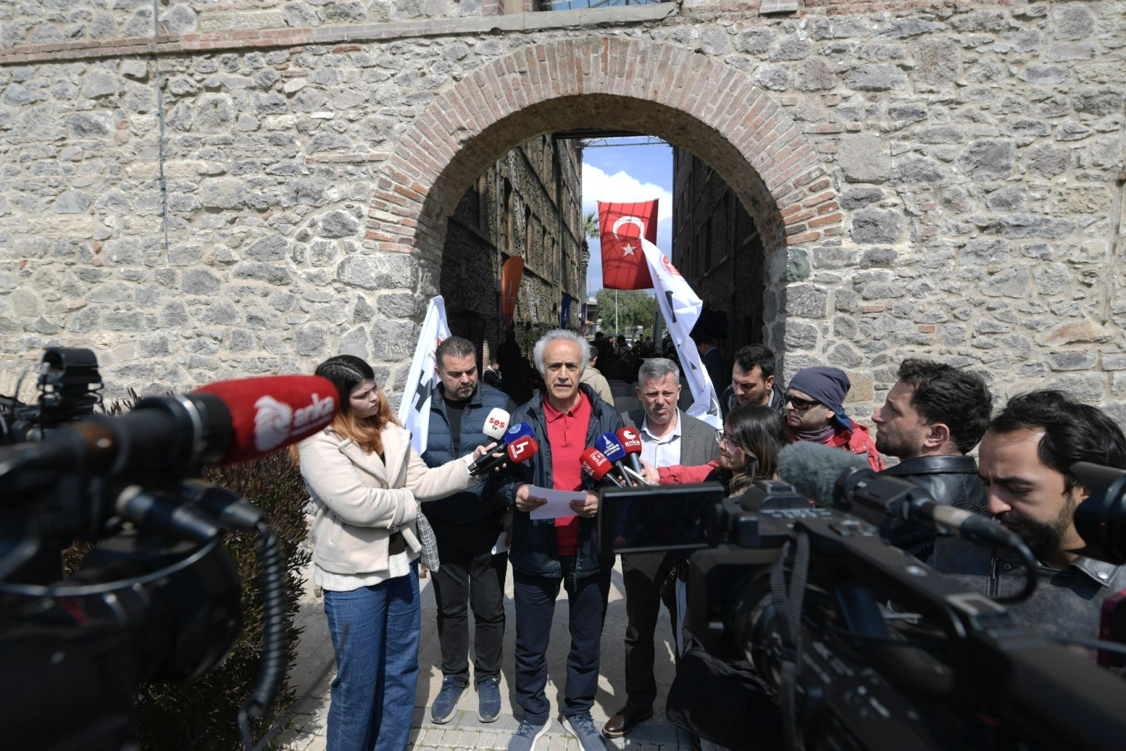 Harita ve Kadastro M&uuml;hendisleri: Tescil yasaya aykırı