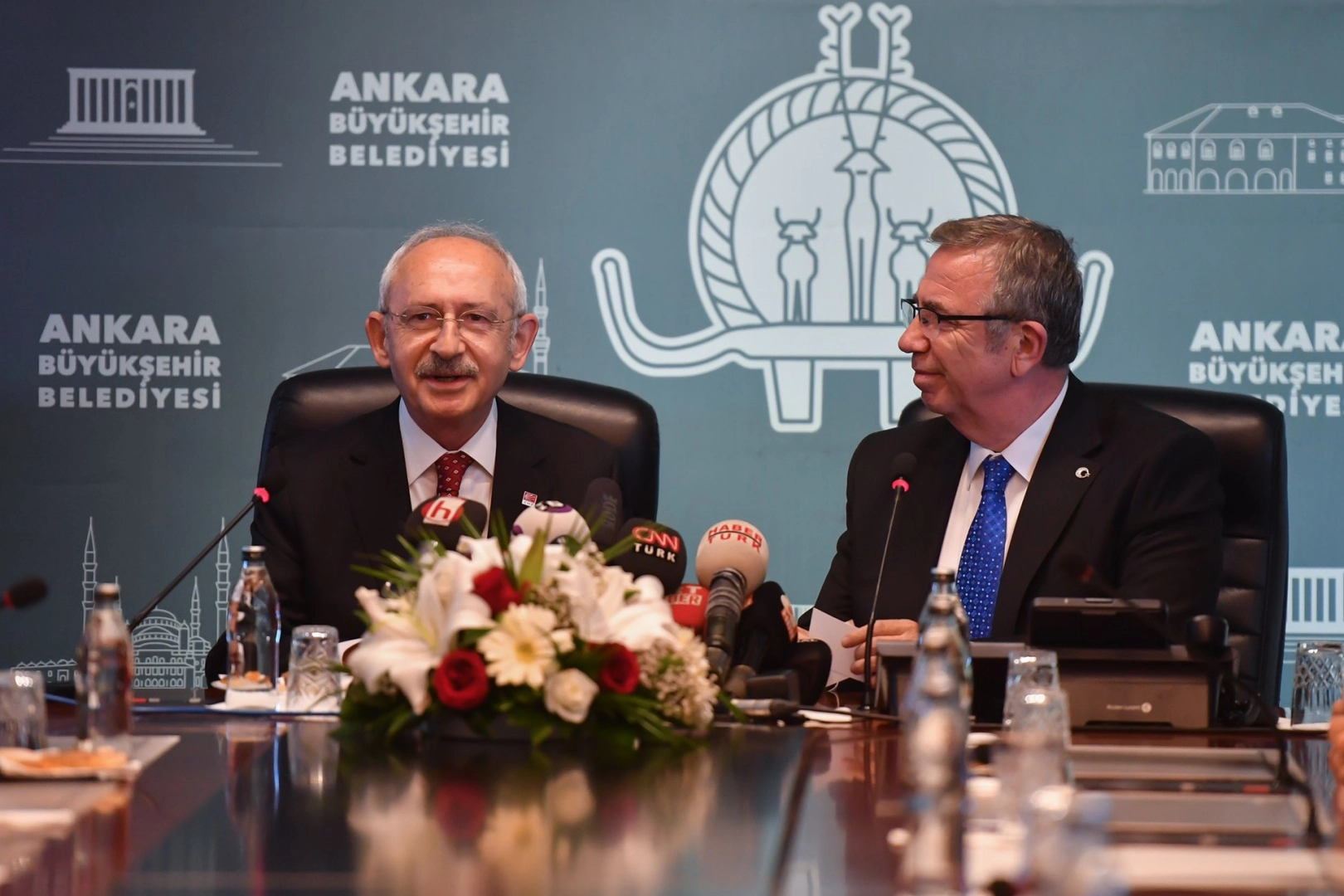 Kılı&ccedil;daroğlu&rsquo;ndan Mansur Yavaş a&ccedil;ıklaması: Se&ccedil;menin iradesine aynen katılıyoruz