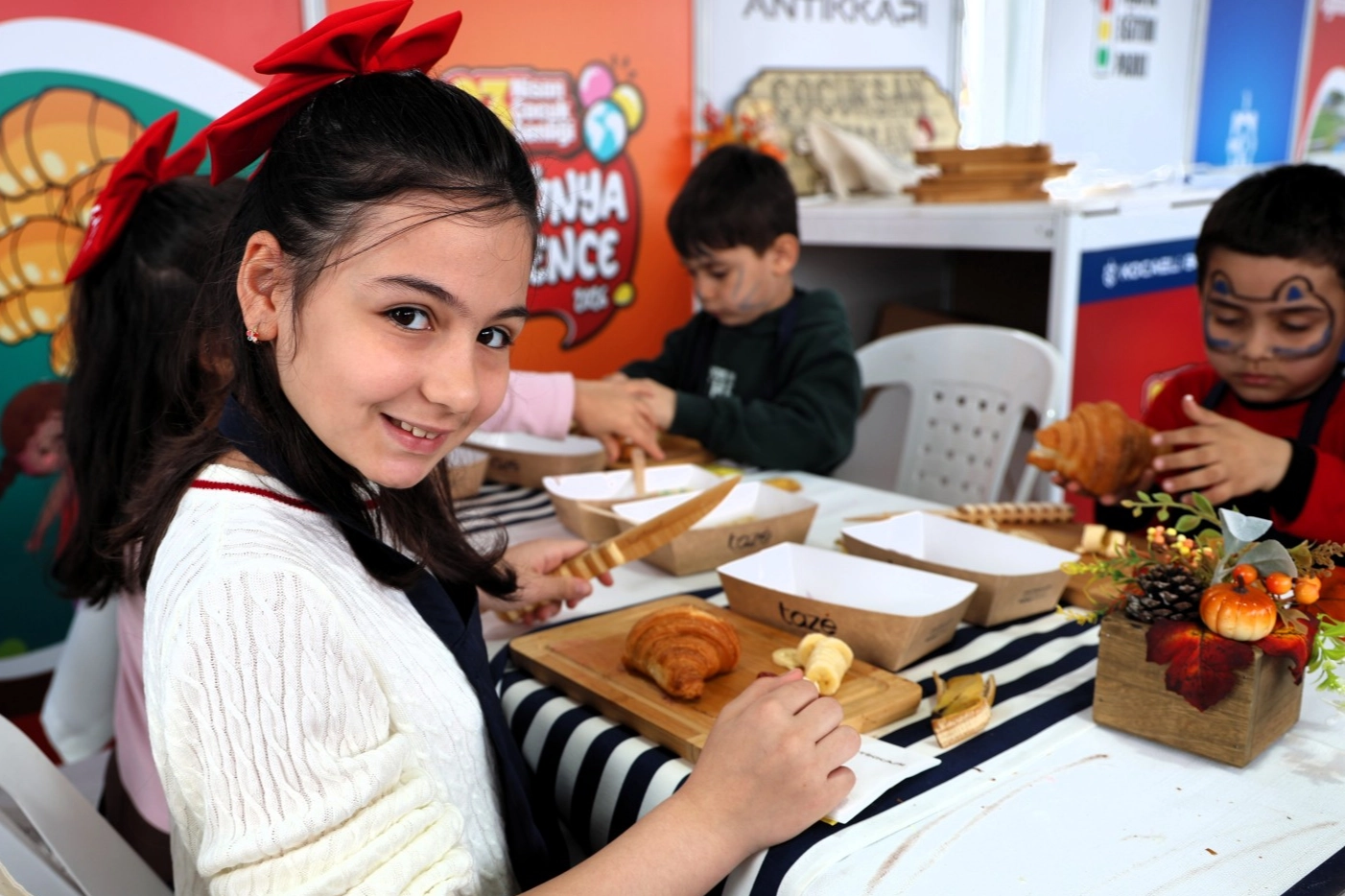 Kruvasan s&uuml;sleme at&ouml;lyesi ilgi g&ouml;r&uuml;yor