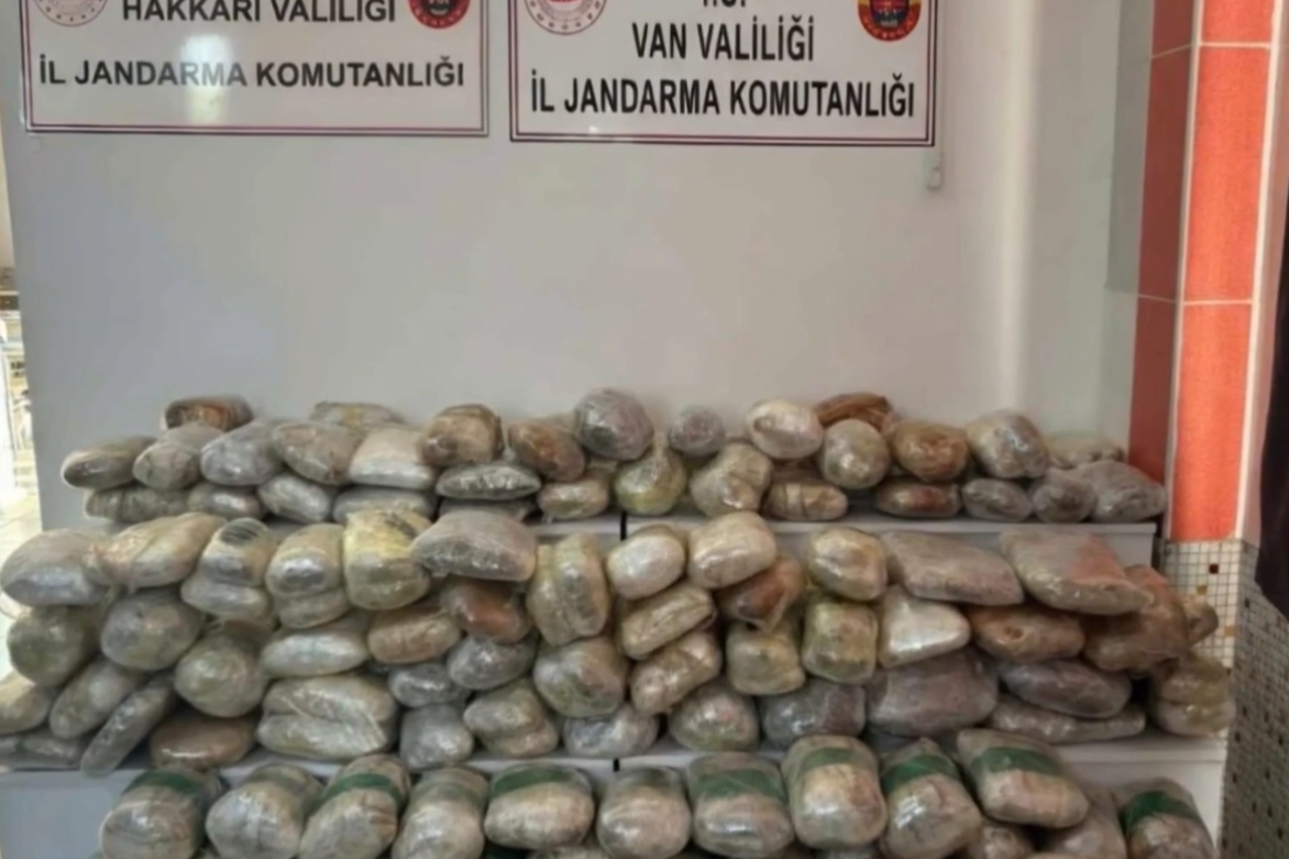Hakkari ve Samsun&rsquo;da uyuşturucu operasyonu