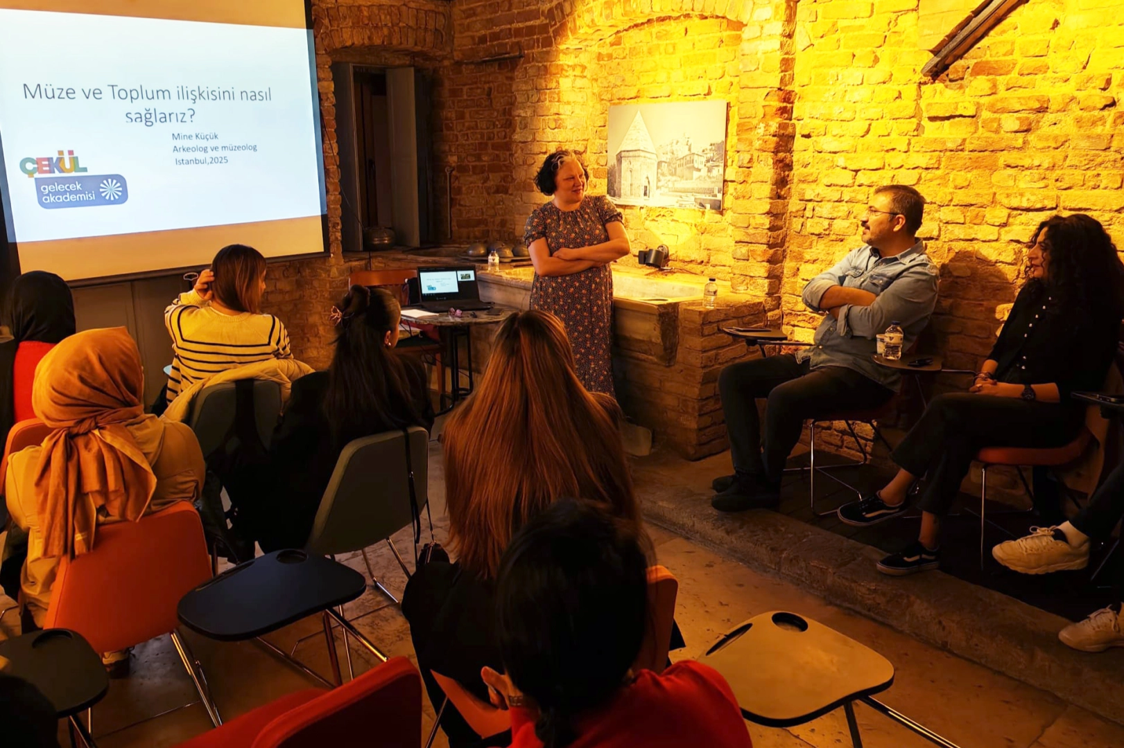 &Ccedil;EK&Uuml;L Gelecek Akademisi kapılarını herkese a&ccedil;ıyor