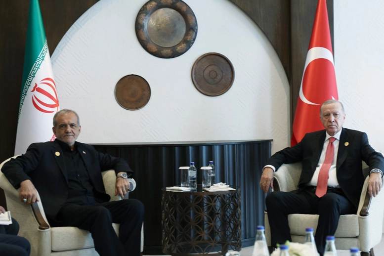 Cumhurbaşkanı Erdoğan, İranlı mevkidaşıyla g&ouml;r&uuml;şt&uuml;