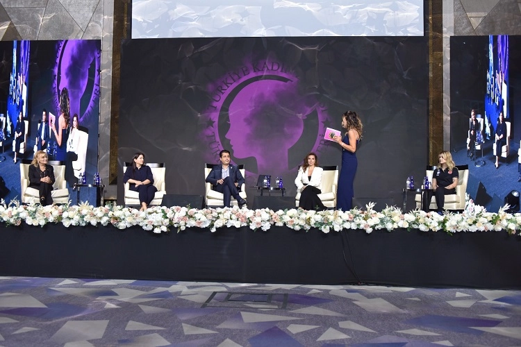 3'&uuml;nc&uuml; T&uuml;rkiye Kadın Zirvesi'ne geri sayım