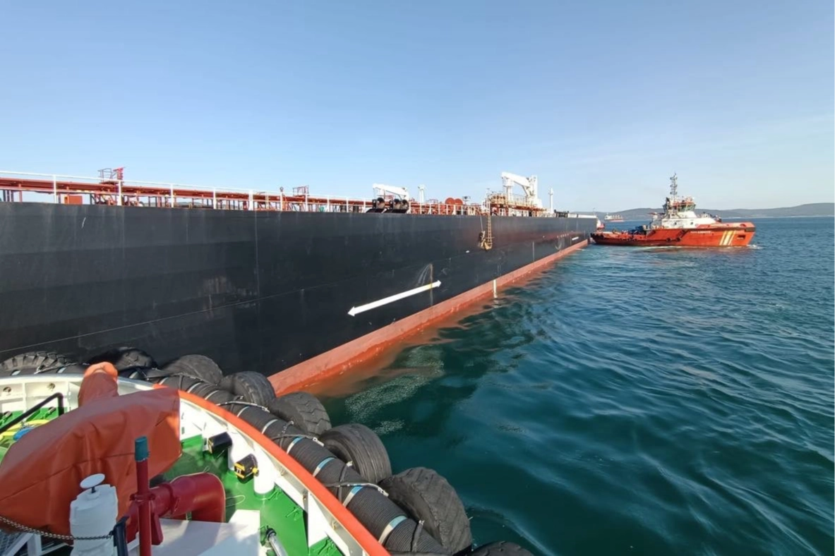 &Ccedil;anakkale Boğazı&rsquo;nda tanker arızası