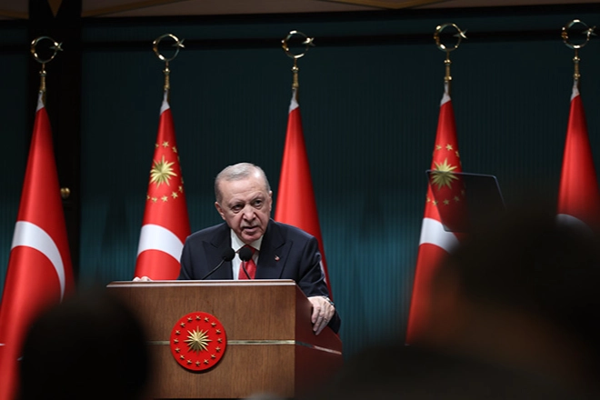 Cumhurbaşkanı Erdoğan: T&uuml;rkiye ekonomisi dimdik ayakta