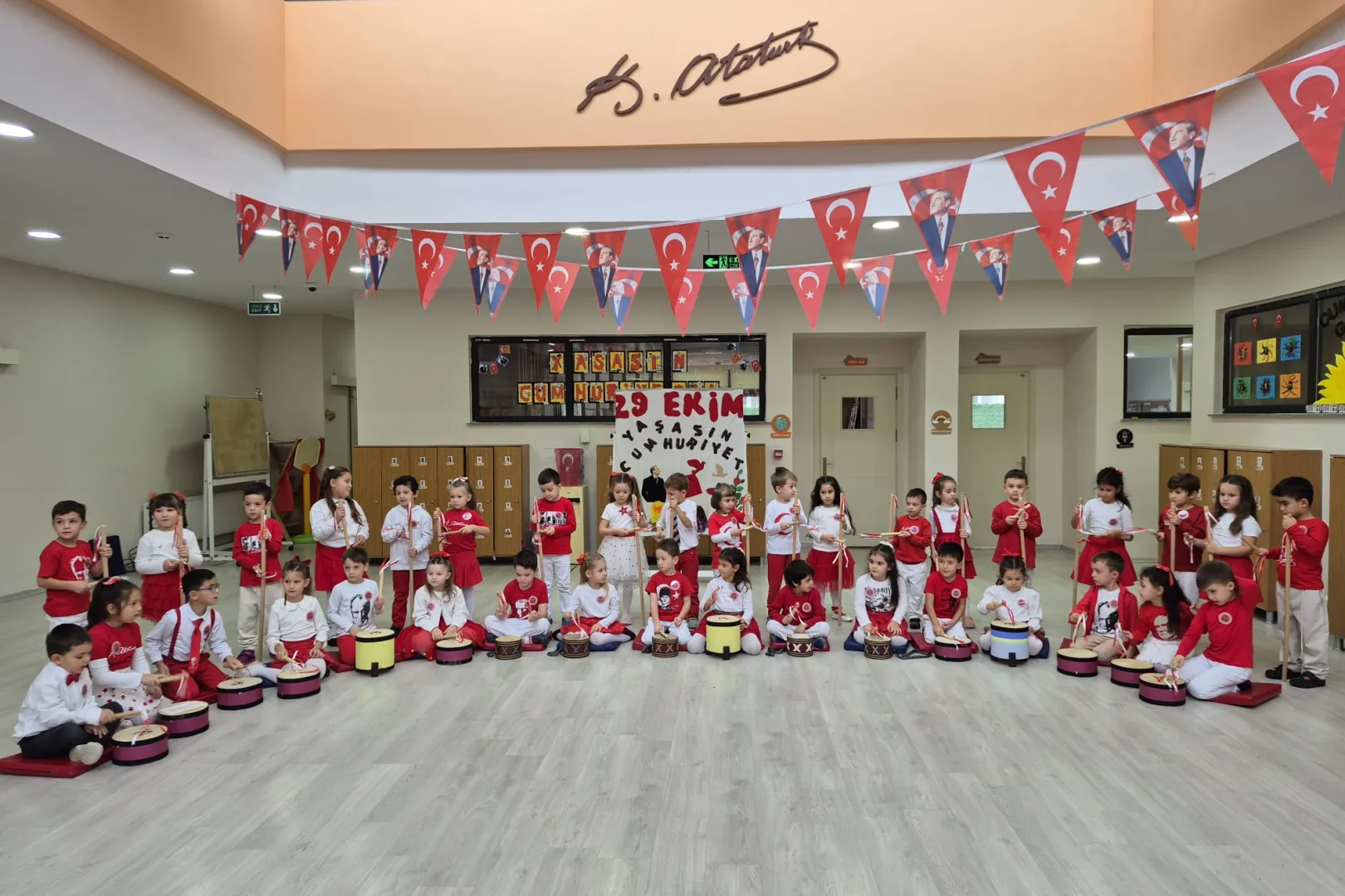 Minikler Cumhuriyetin 103. yılını b&ouml;yle kutladı
