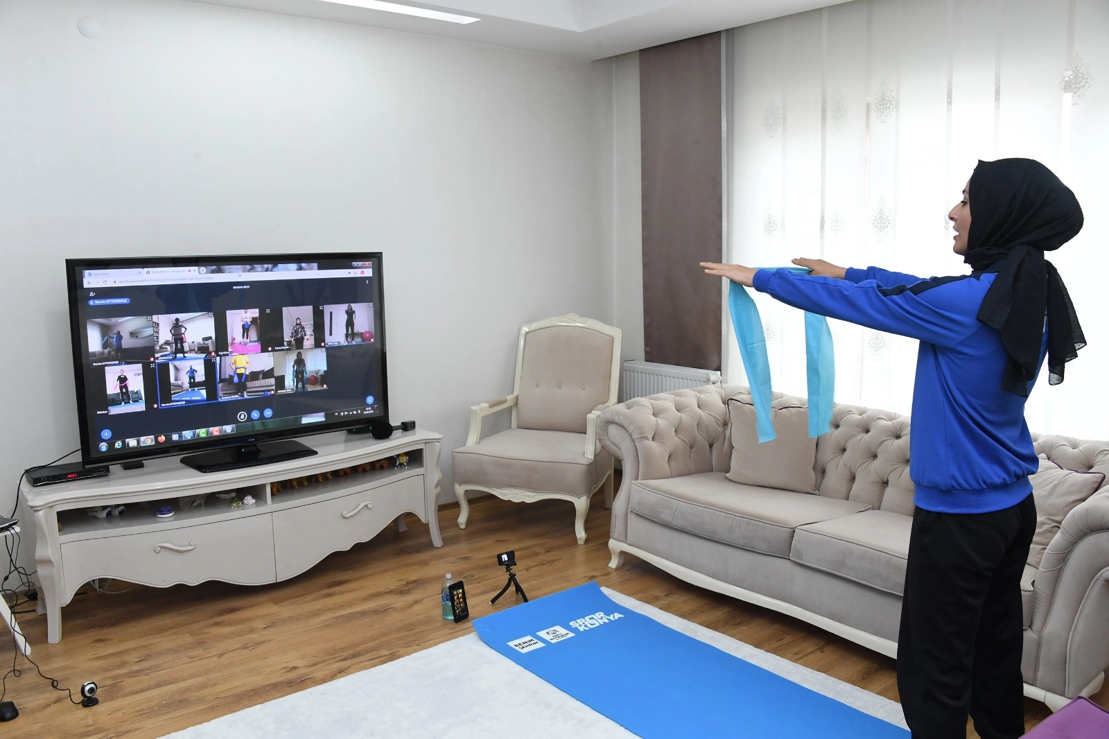 Kadınlara &ouml;zel &ldquo;Onlİne Spor&rdquo; kayıtları başladı