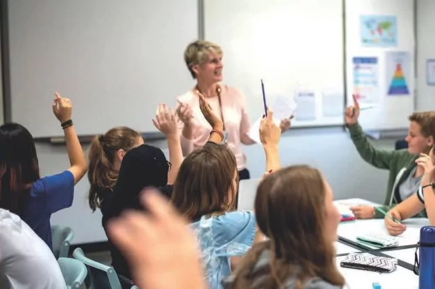 MEB: T&uuml;rkiye, OECD&rsquo;nin eğitim raporunda y&uuml;kselişini s&uuml;rd&uuml;rd&uuml;