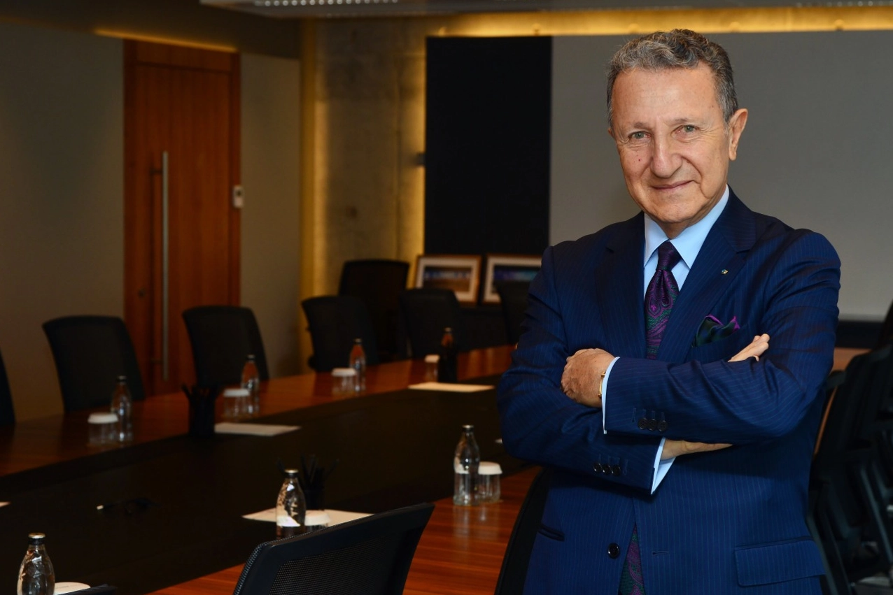 İnşaat sekt&ouml;r&uuml; 14 &ccedil;eyrek sonra y&uuml;zde 1,9 k&uuml;&ccedil;&uuml;ld&uuml;